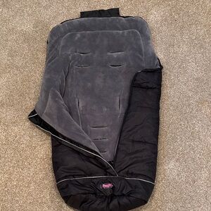 Black and Gray Stroller Bunting